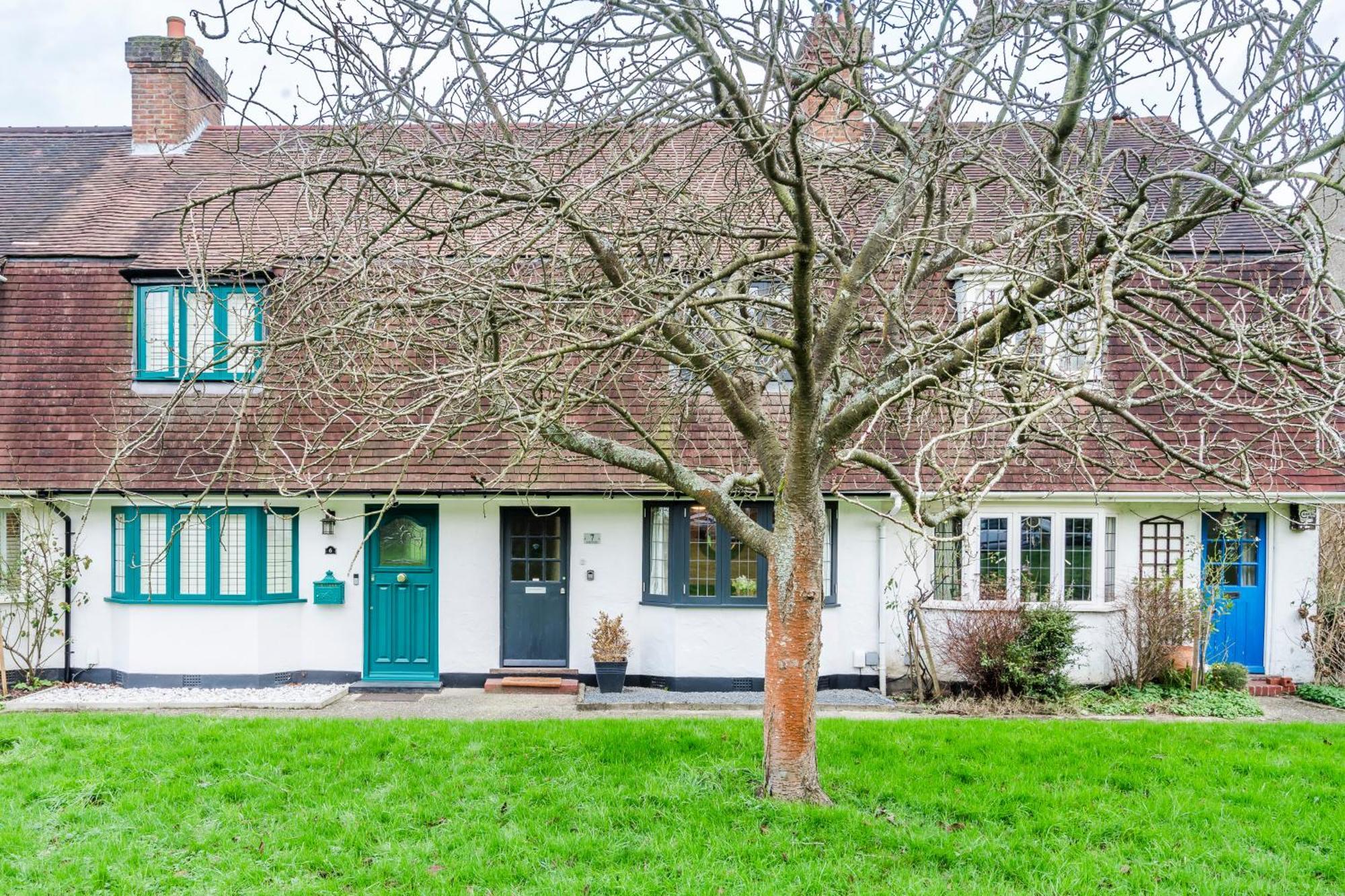 Cozy 3 Bedroom Terrace Cottage In Epsom Zewnętrze zdjęcie